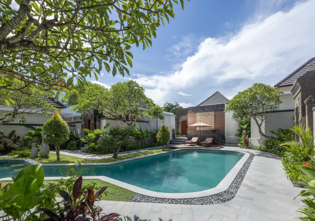 main-pool-2